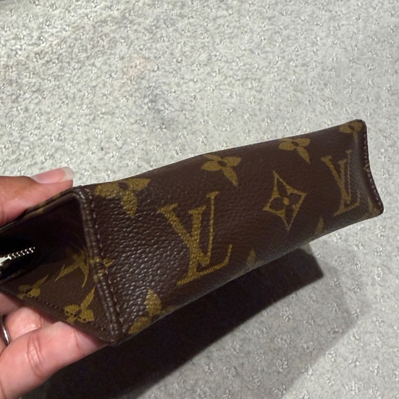 Louis Vuitton Brown Monogram Poche Toilette 15 Cosmetic Bag - Picture 3 of 12